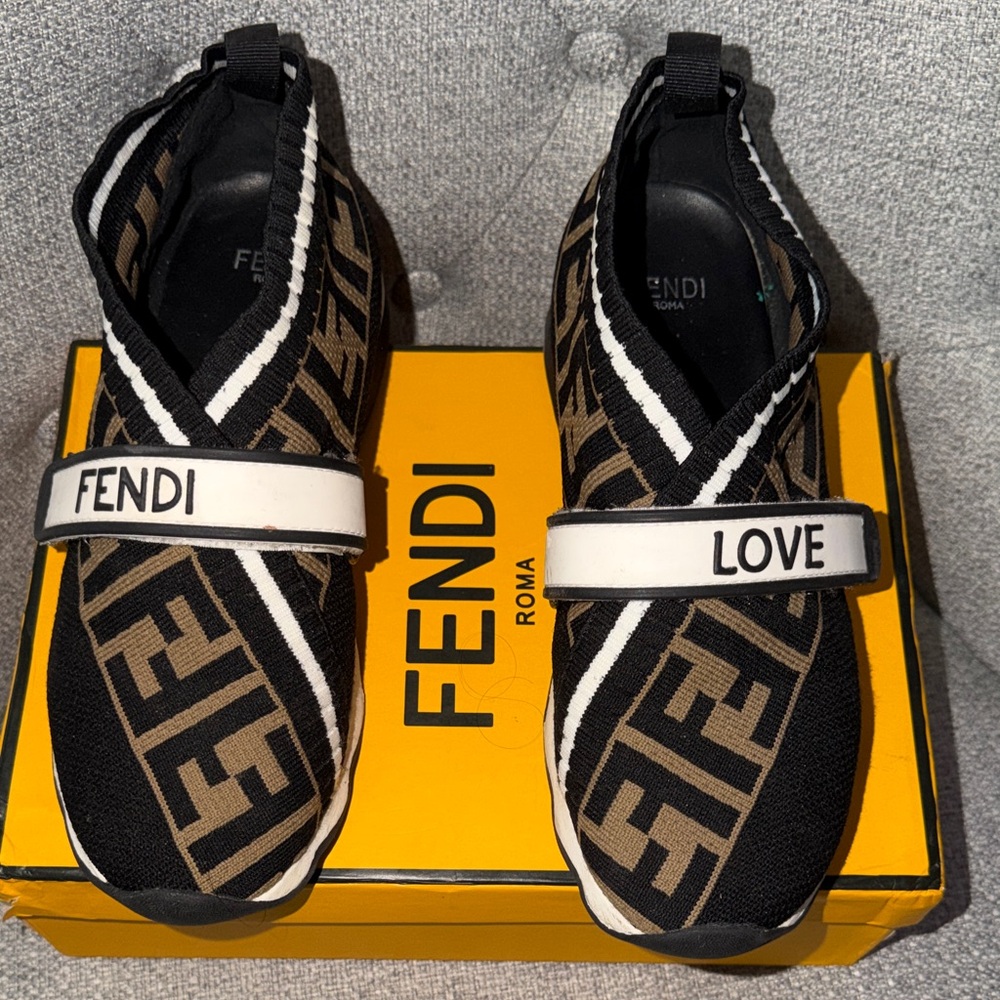 Fendi Brown & Black FF Knit Slip-On Sneakers with 'LOVE' Strap